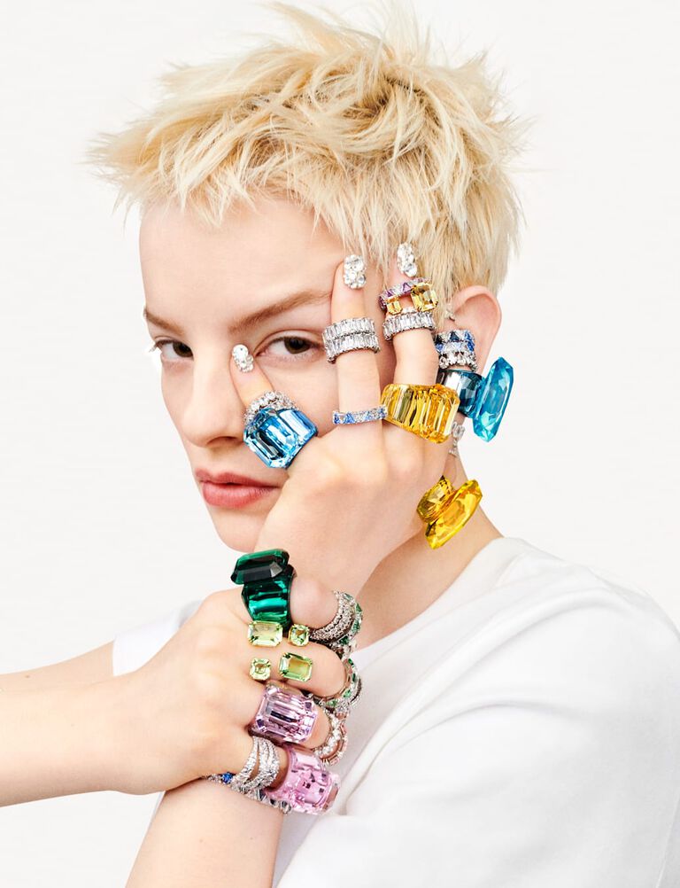 swarovski كيفية التنسيق حلي اليد بلمسة خاصة swarovski كيفية التنسيق حلي اليد بلمسة خاصة