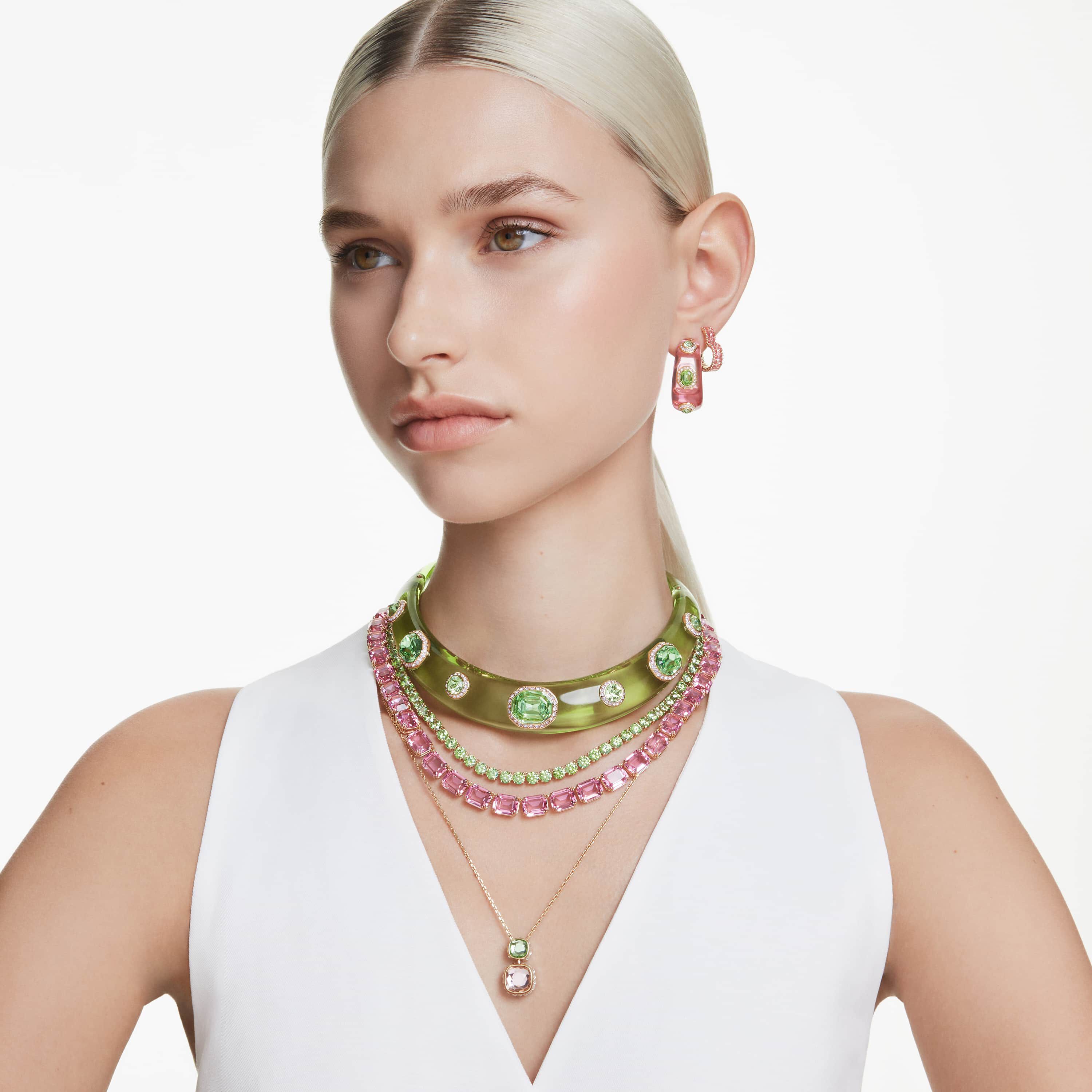 swarovski أقراط حلقية matrix، قطع باغيت، شكل قلب، حجم صغير، لون وردي، طلاء باللون الذهبي