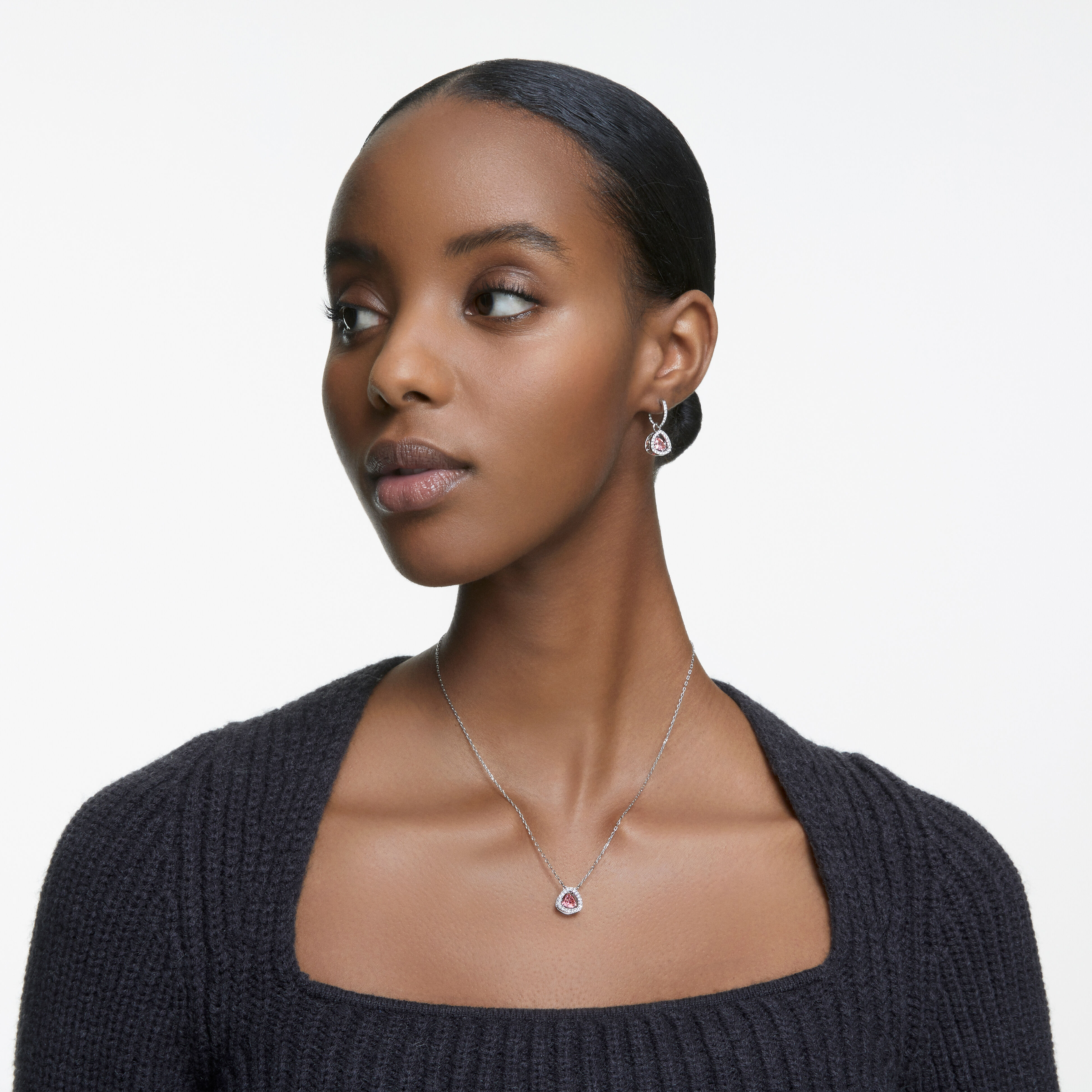 swarovski طقم millenia  2 ، لون وردي، طلاء روديوم