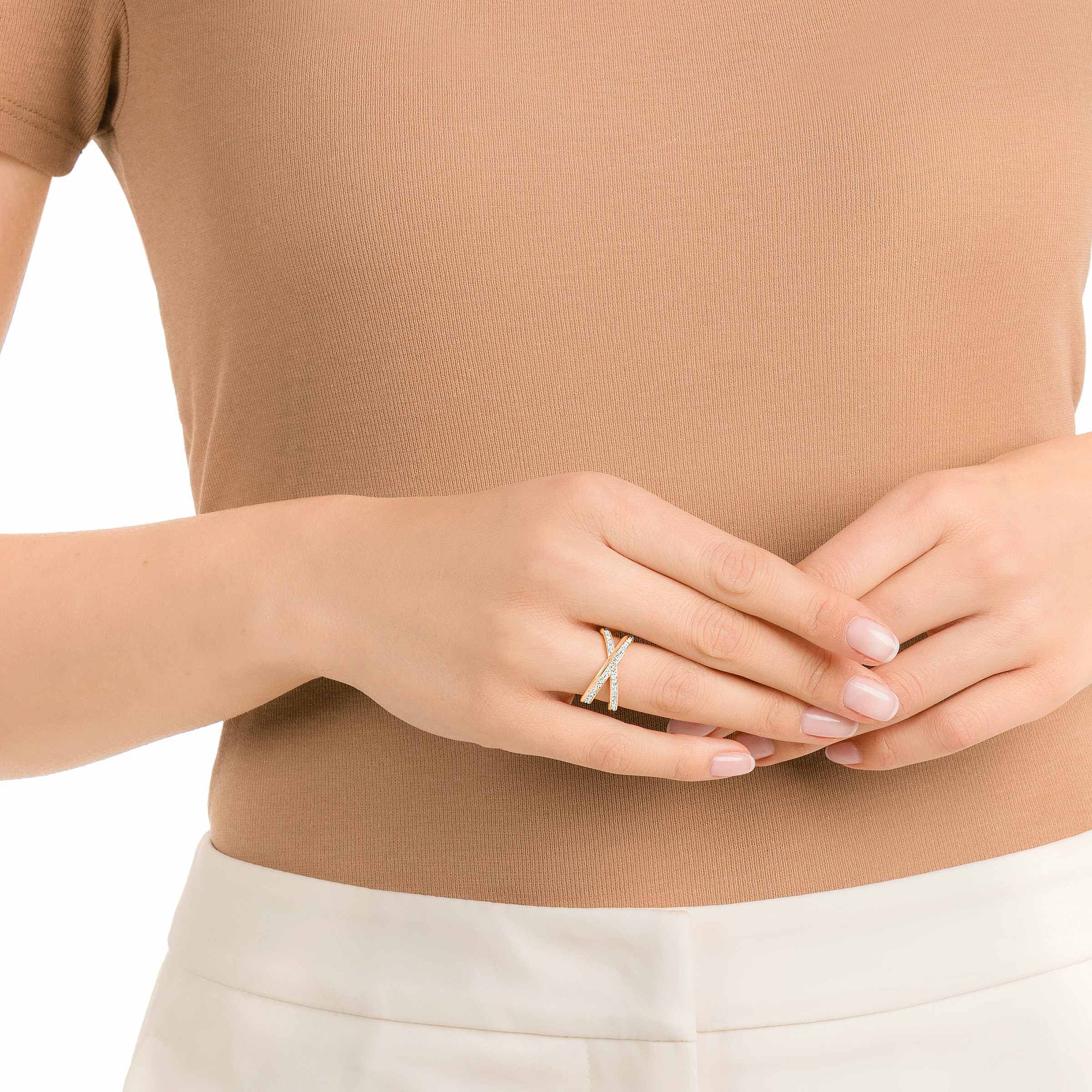 swarovski خاتم delta، قطع مستدير، لون أبيض، طلاء بلون ذهبي وردي