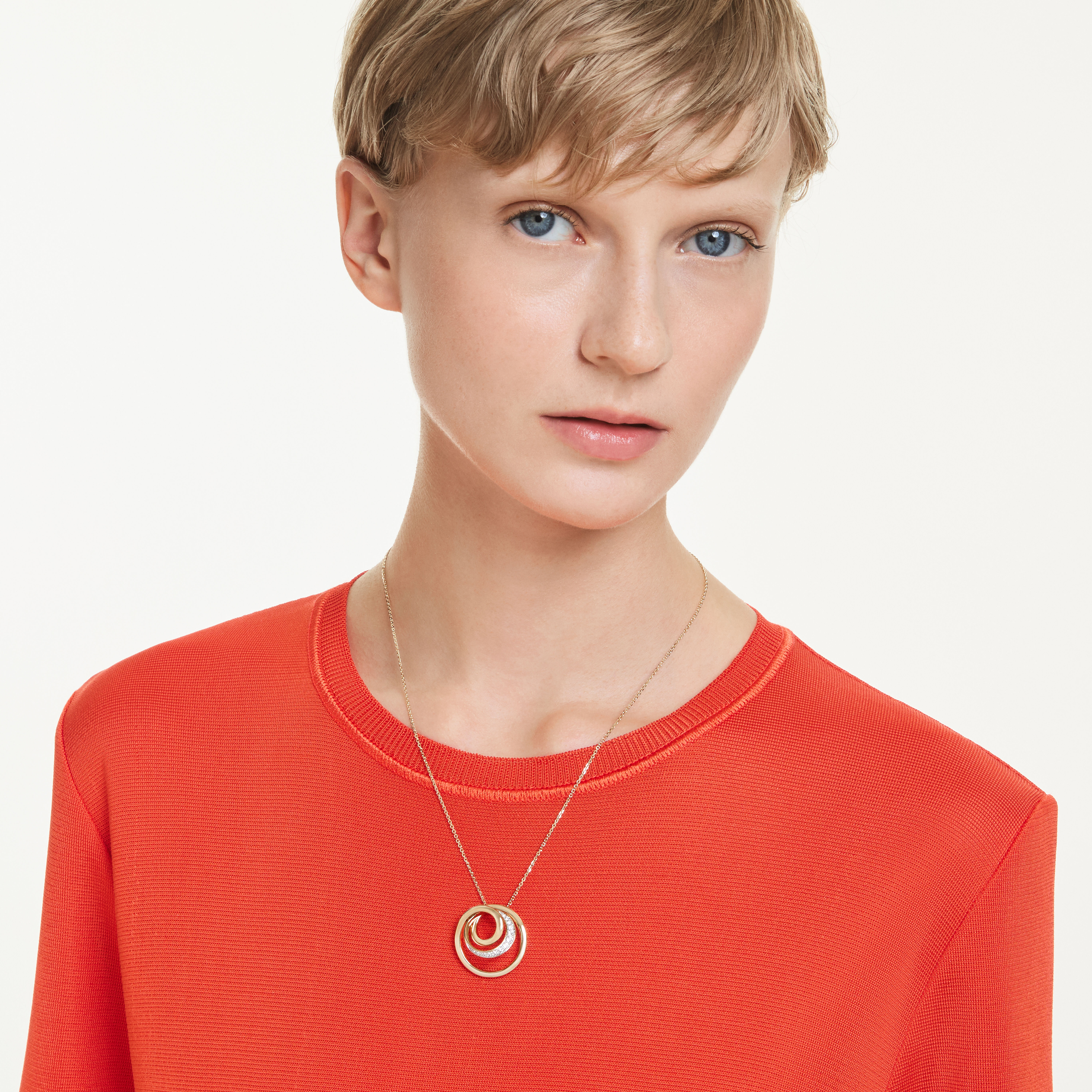 swarovski عقد hyperbola، قطع مستدير، لون أبيض، طلاء باللون الذهبي