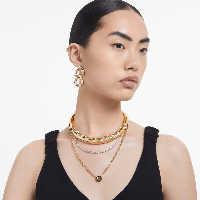 swarovski أقراط حلقية dextera، مزدانة بكريستالات متراصة، لون أبيض، طلاء ذهبي