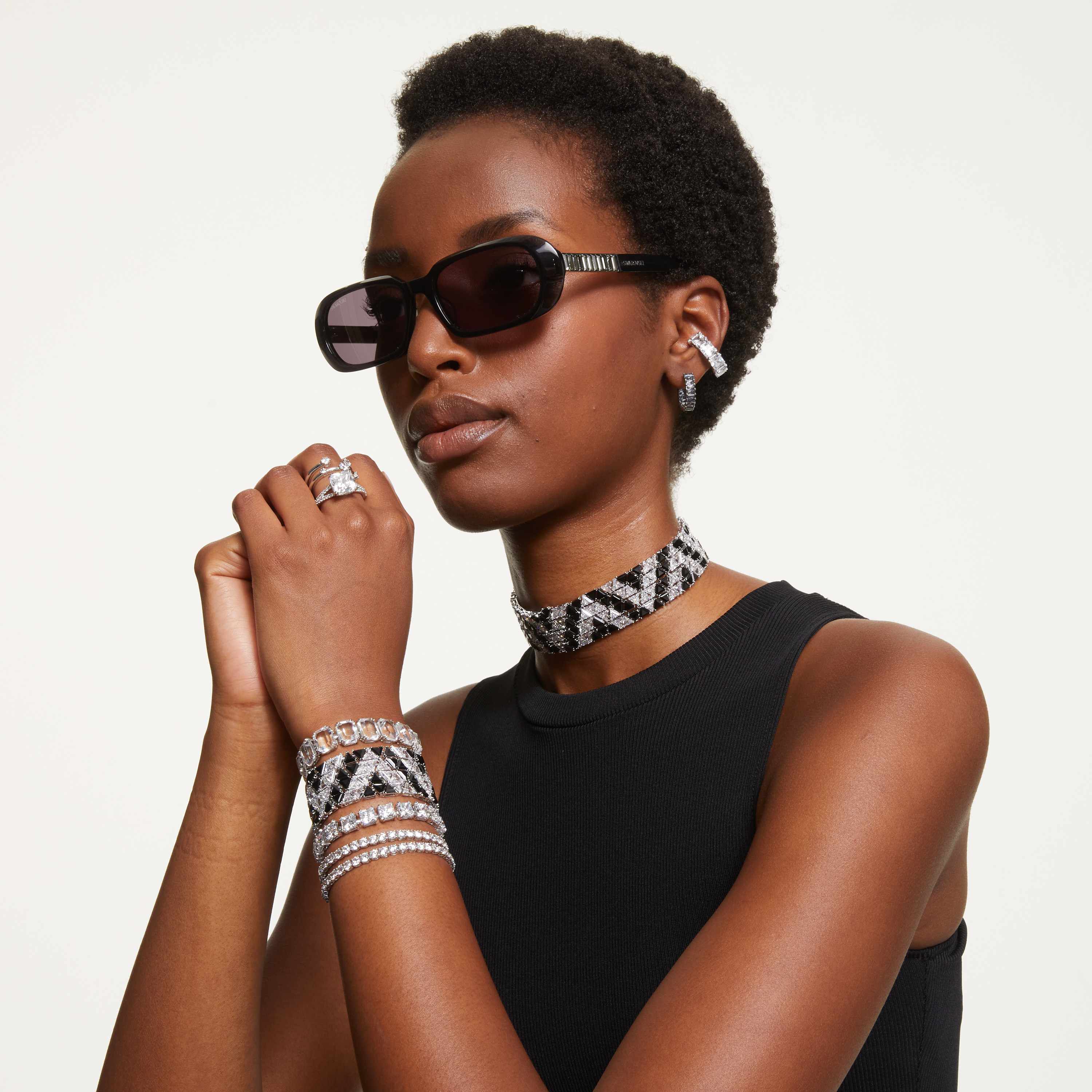 swarovski سوار تنس millenia، قطع مربع، صغير، لون أبيض، طلاء روديوم