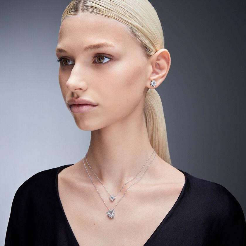 swarovski قلادة galaxy، أحجار ألماس مُصنعة في المختبر بإجمالي 2 قيراط، ذهب أبيض عيار 18
