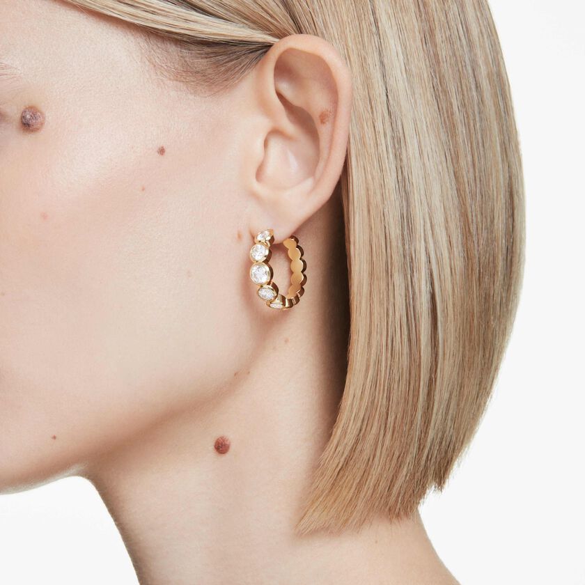 swarovski أقراط حلقية imber، قطع مستدير، لون أبيض، طلاء باللون الذهبي