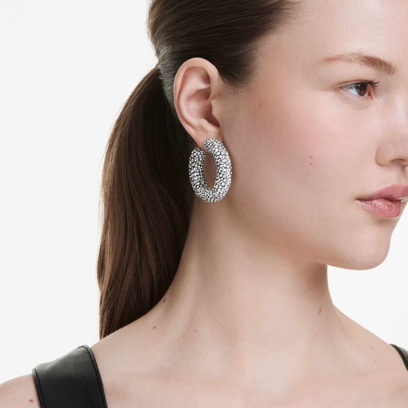 swarovski أقراط حلقية sublima، قطع مستدير متنوع، لون أبيض، طلاء روديوم