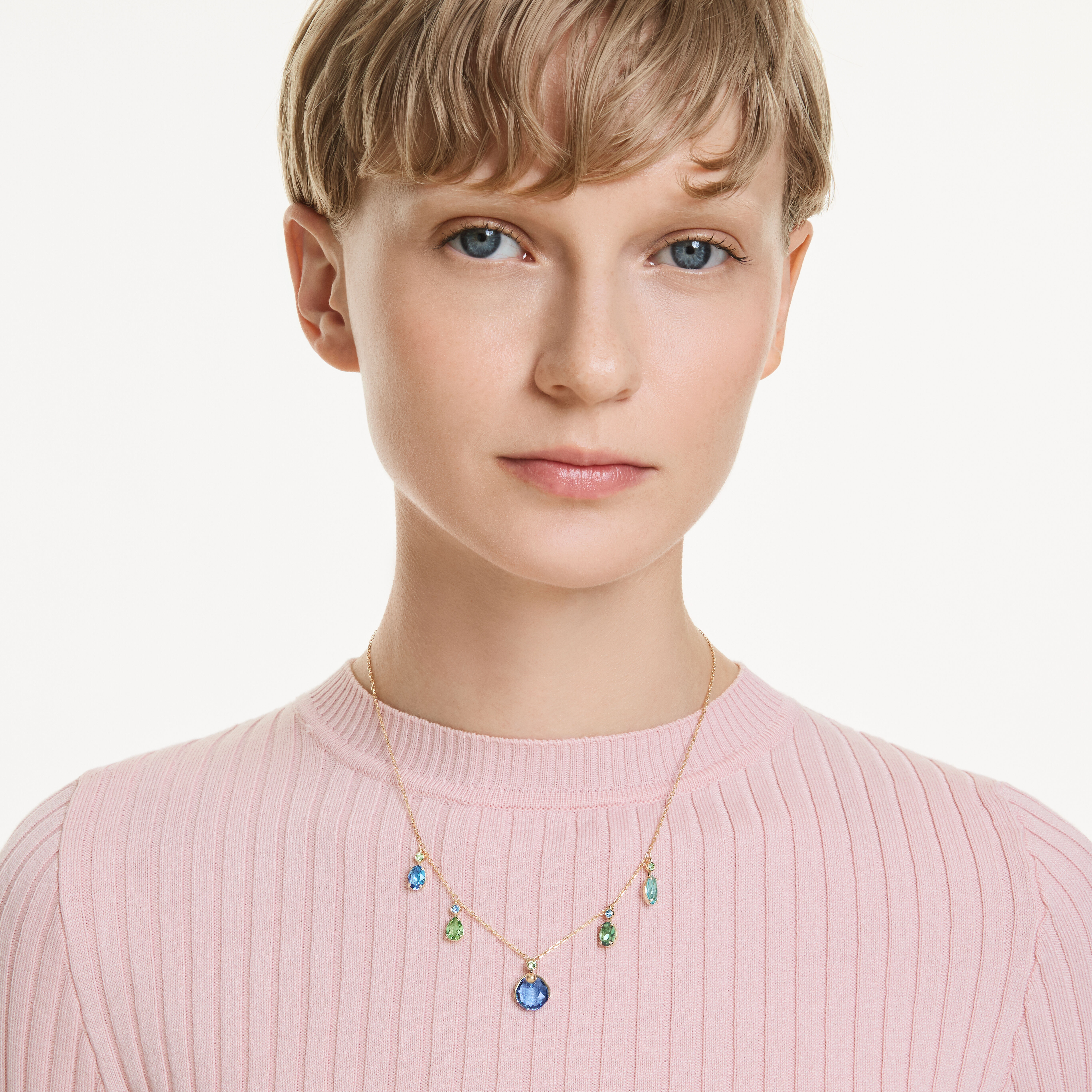 swarovski عقد gema، قطع متنوع، تصميم متدلٍ، ألوان متعددة، طلاء باللون الذهبي