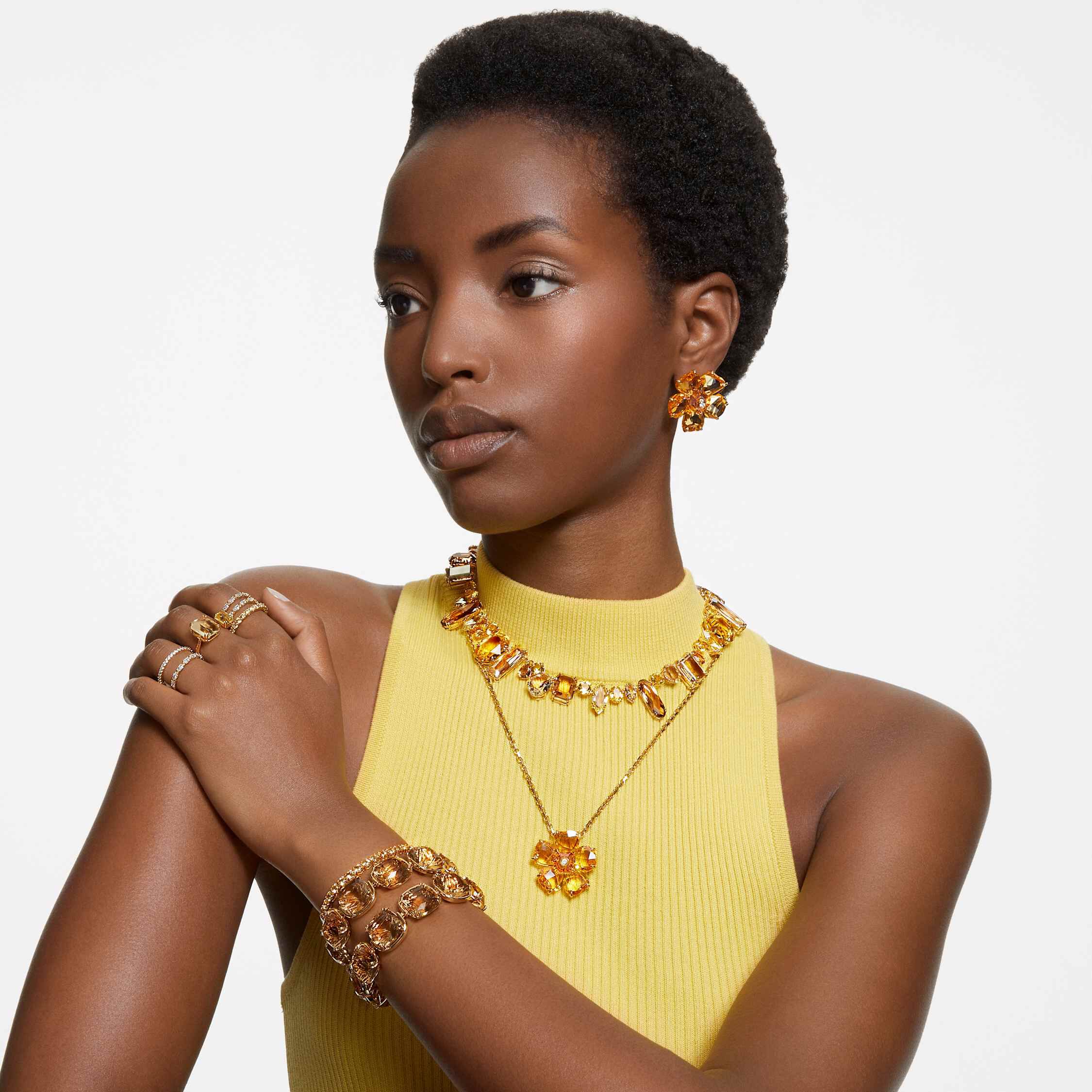 swarovski خاتم vittore، لون أبيض، طلاء باللون الذهبي