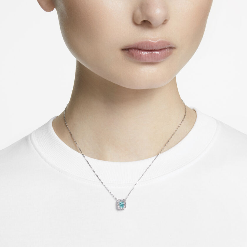 swarovski قلادة millenia، مزدانة بكريستالات مثمنة، لون أزرق، طلاء روديوم