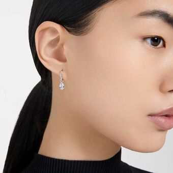 swarovski أقراط حلقية stilla، قطع على شكل كمثري، لون أبيض، طلاء روديوم