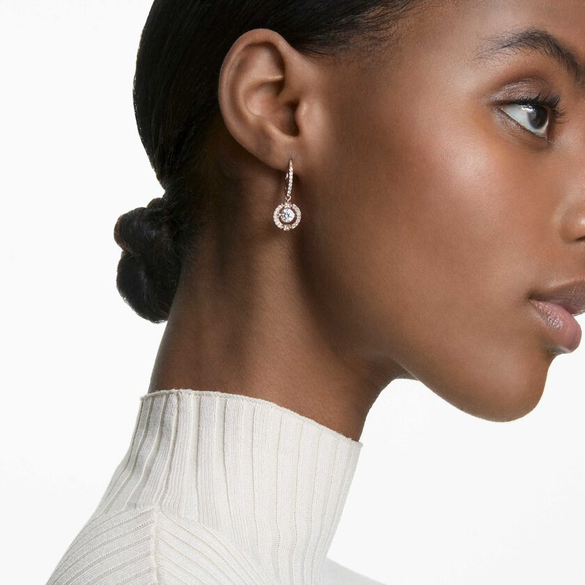 swarovski أقراط متدلية una، قطع مستدير، لون أبيض، طلاء ذهبي وردي
